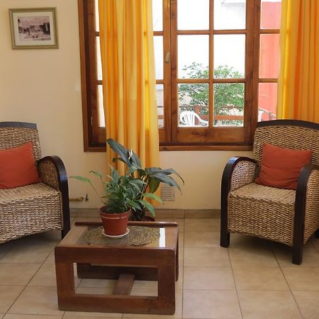 ויז'ה קרלוס פאס Hotel Arenales מראה חיצוני תמונה
