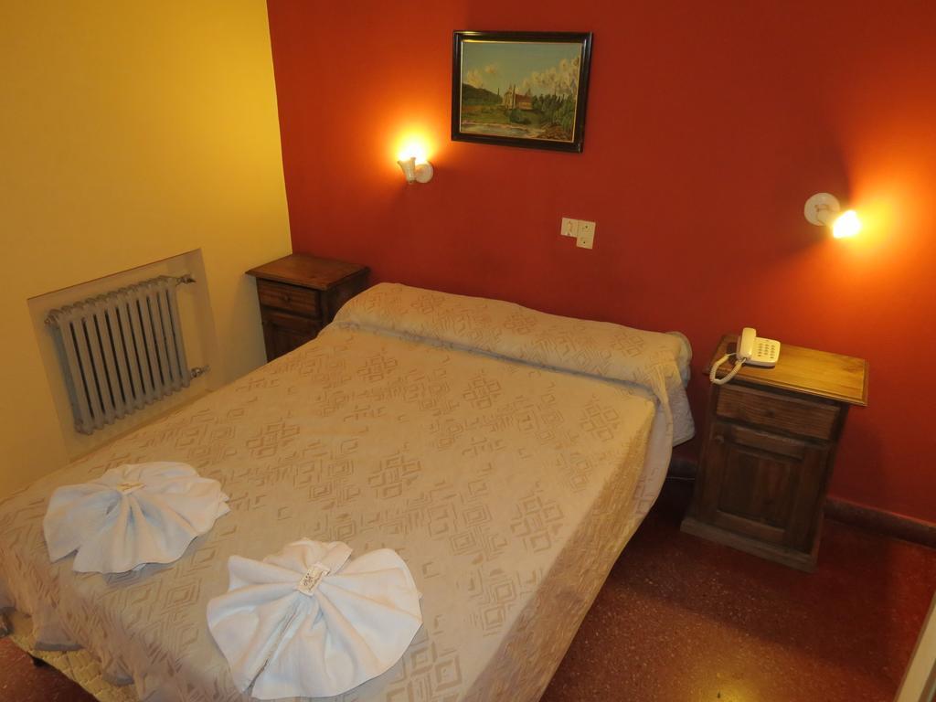 ויז'ה קרלוס פאס Hotel Arenales חדר תמונה