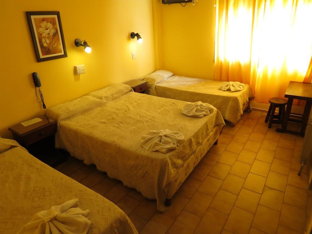 ויז'ה קרלוס פאס Hotel Arenales חדר תמונה