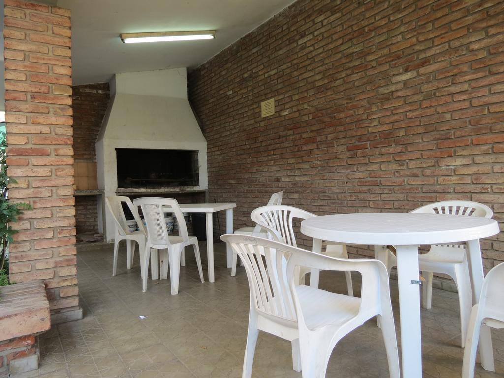 ויז'ה קרלוס פאס Hotel Arenales מראה חיצוני תמונה