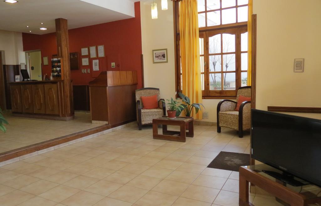 ויז'ה קרלוס פאס Hotel Arenales מראה חיצוני תמונה