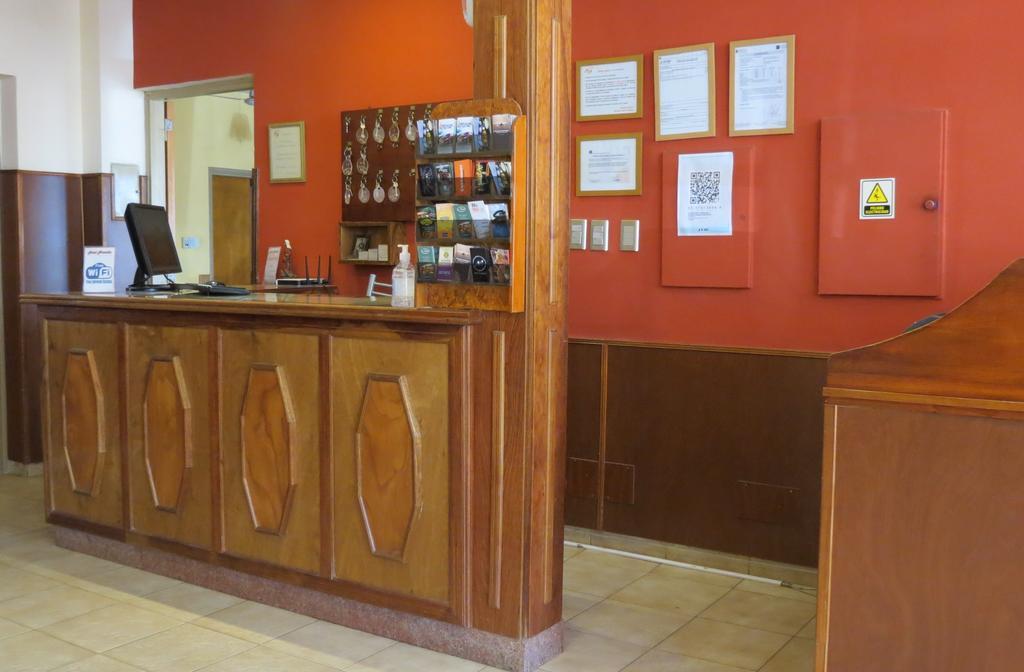 ויז'ה קרלוס פאס Hotel Arenales מראה חיצוני תמונה