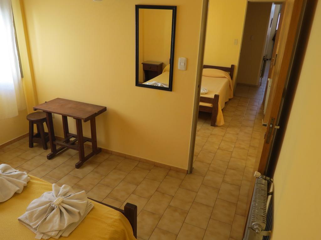 ויז'ה קרלוס פאס Hotel Arenales חדר תמונה