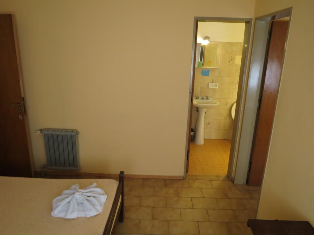 ויז'ה קרלוס פאס Hotel Arenales חדר תמונה